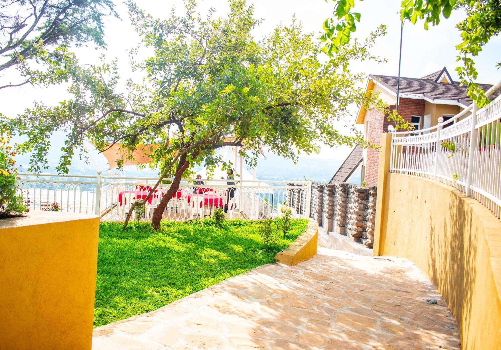 Angani Resorts & Spa Limited Shamenei Eksteriør bilde
